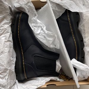 Brand new Doc Martens Embury Chelsea Boot